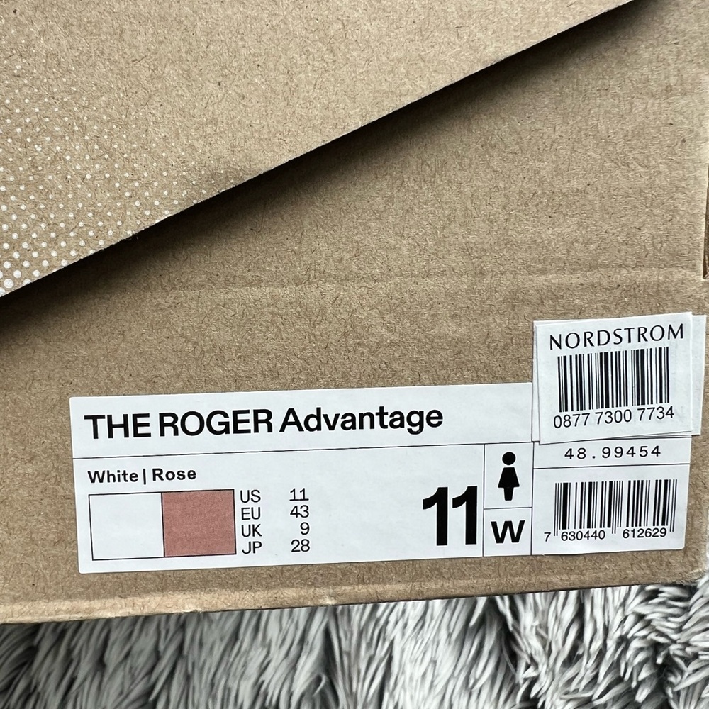 On The Roger Advantage (women’s size 11) BRAND NEW- NEVER WORN! - Picture 5 of 7